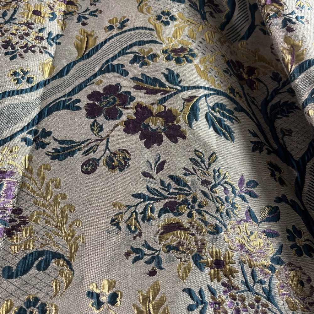 NWT Chicwish Women's Embroidered Jacquard A-Line Midi Skirt Beige Floral Size S - Picture 2 of 7